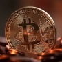 Bitcoin scade sub 32.000 dolari, având în vedere contextul temerilor din ultima perioadă